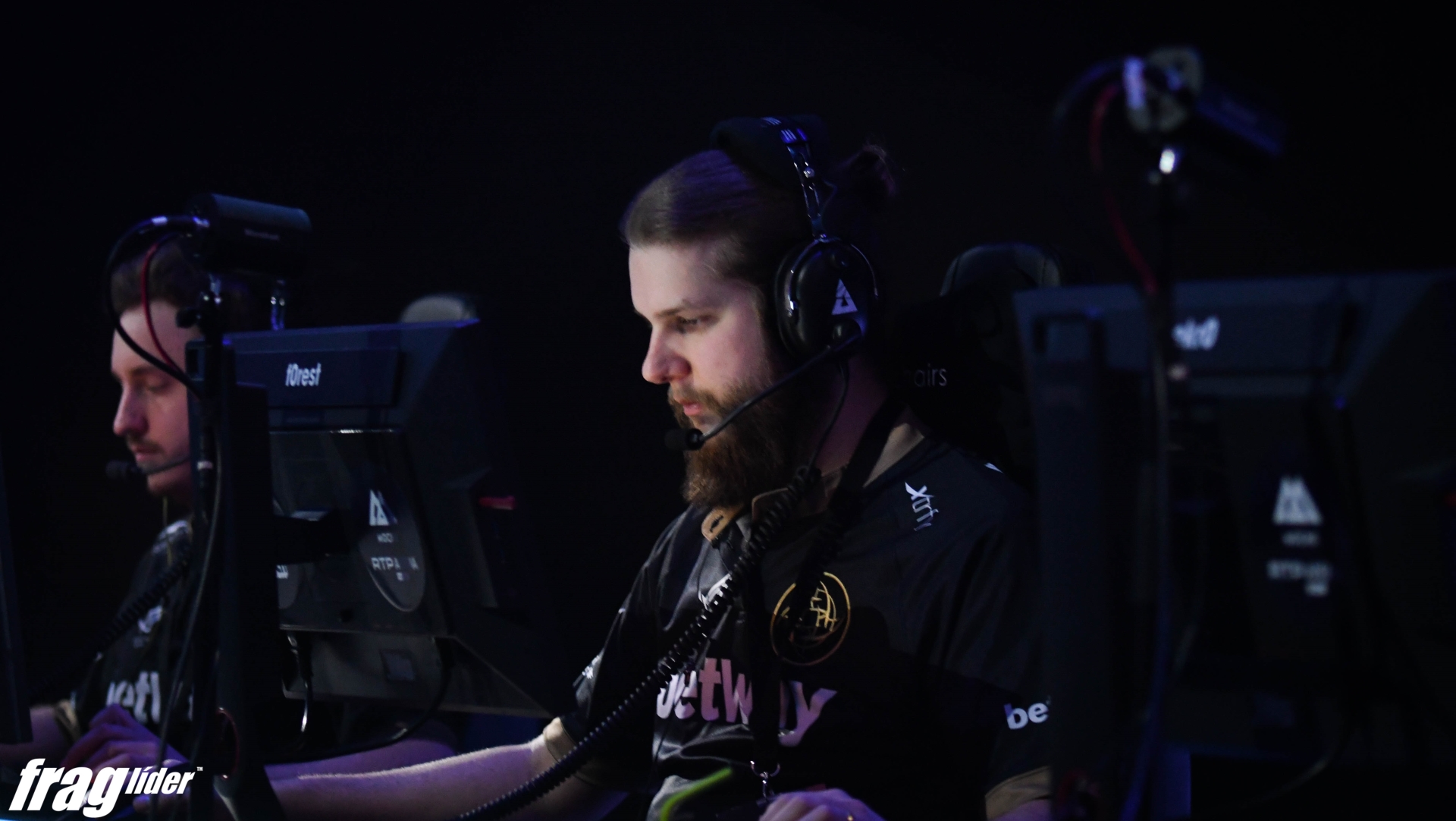 Dignitas quer construir um novo lineup de CS:GO e coloca os